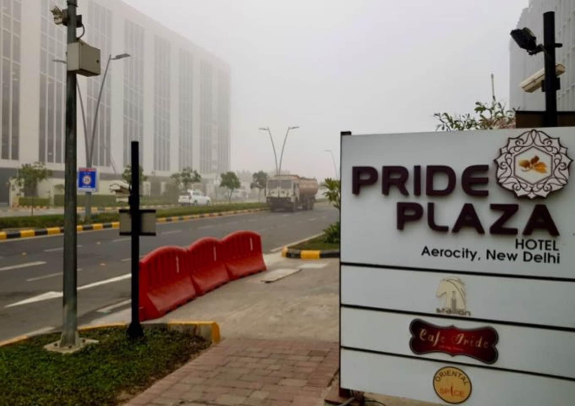 Pride Plaza Hotel, Aerocity New Delhi Exterior photo